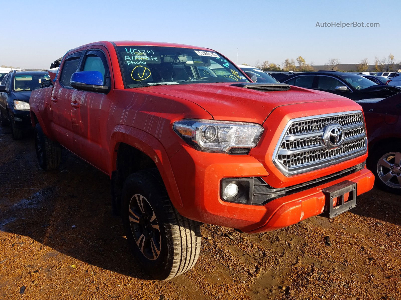 2017 Toyota Tacoma Double Cab Оранжевый vin: 3TMDZ5BN6HM032800