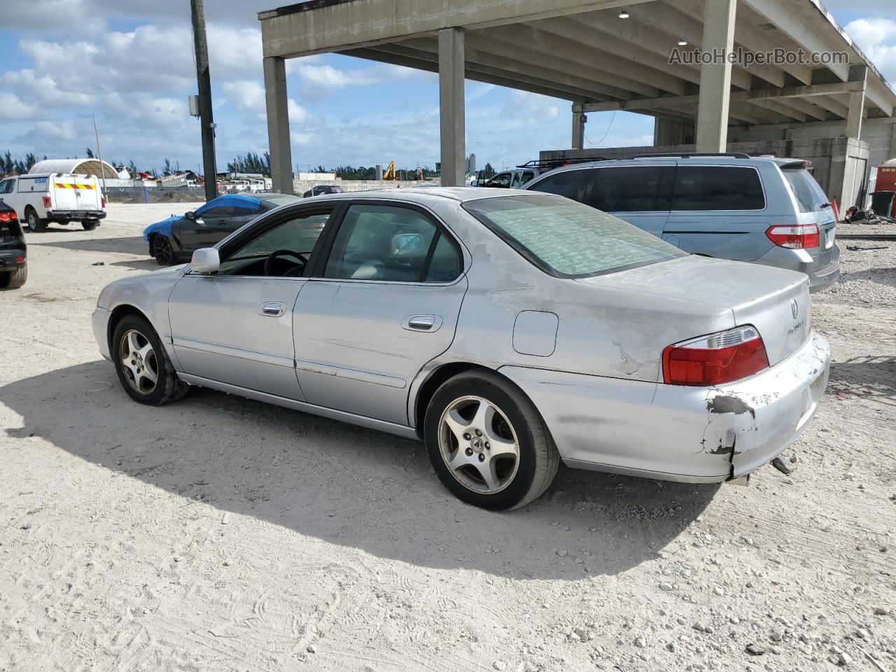 2002 Acura 3.2tl  Silver vin: 19UUA56612A013720