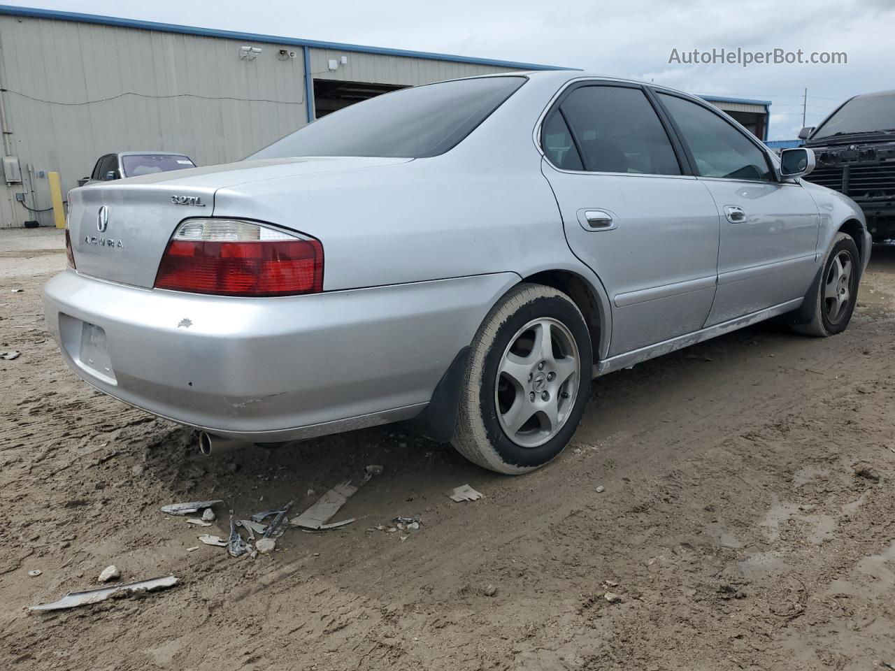 2002 Acura 3.2tl  Silver vin: 19UUA56642A050485