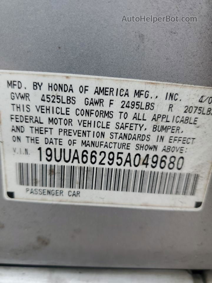 2005 Acura Tl  Серебряный vin: 19UUA66295A049680