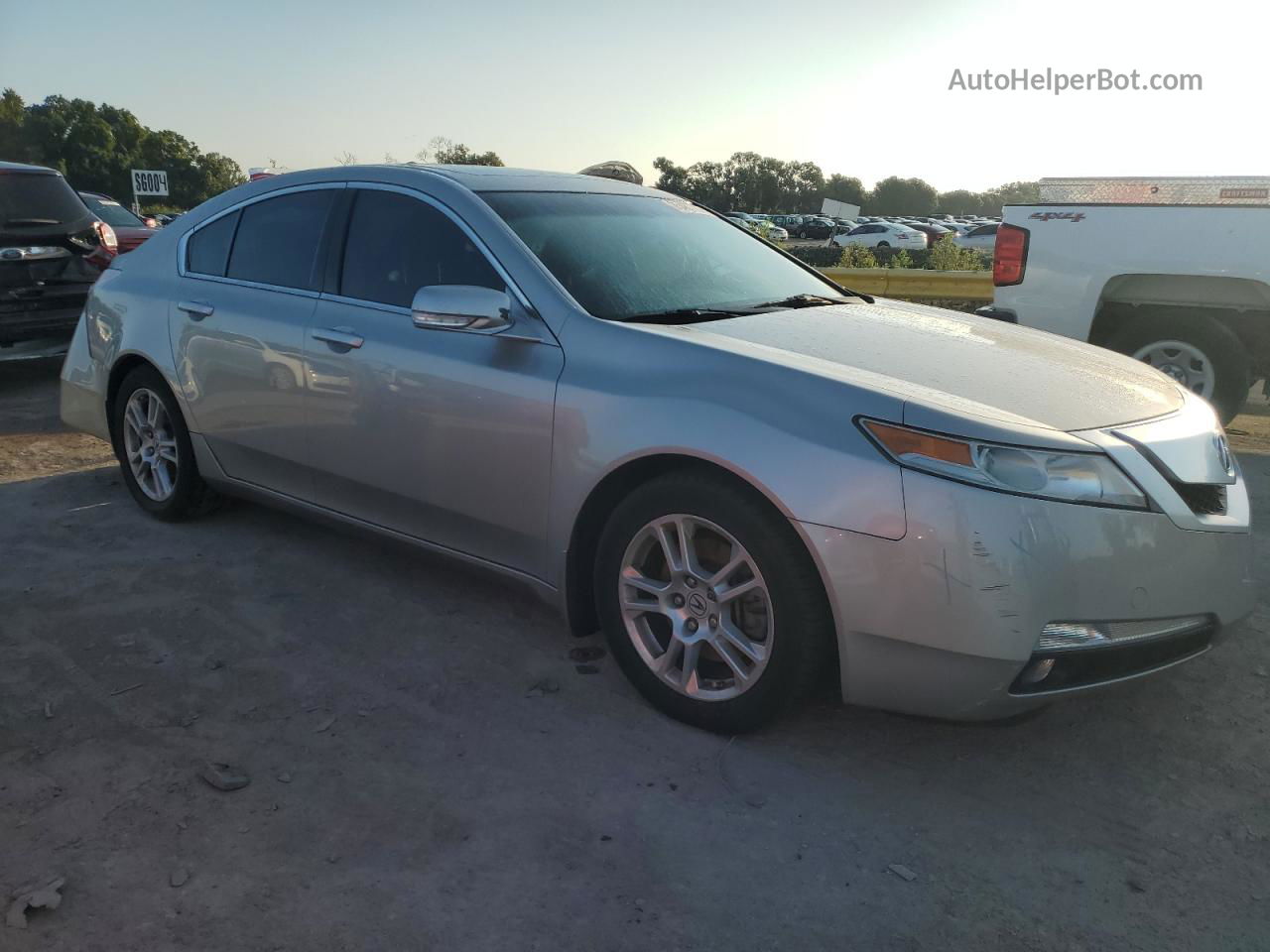 2010 Acura Tl  Silver vin: 19UUA8F22AA019006