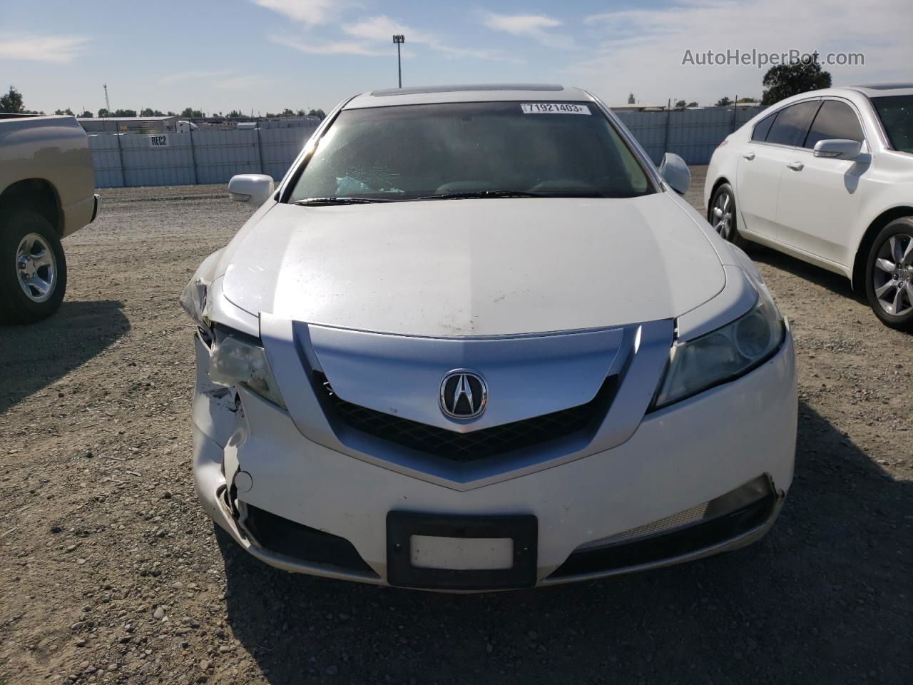 2010 Acura Tl  White vin: 19UUA8F59AA015576