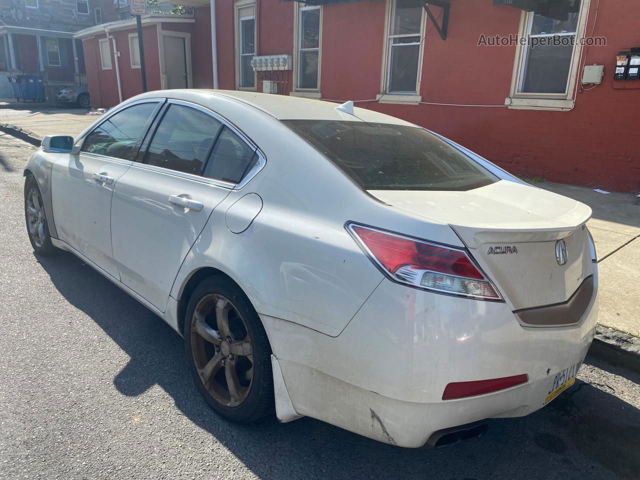 2010 Acura Tl  White vin: 19UUA9F52AA004800