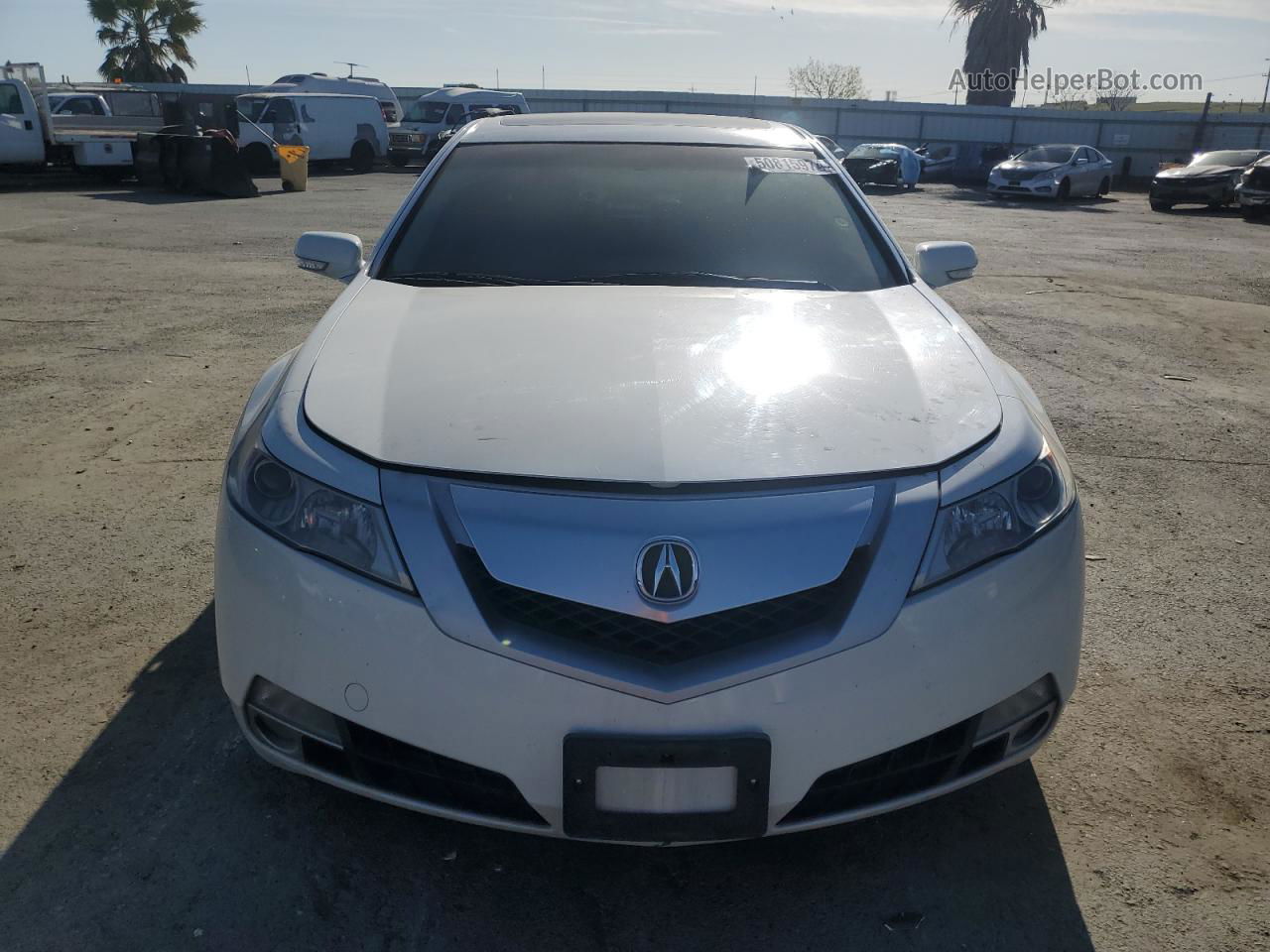 2010 Acura Tl  White vin: 19UUA9F59AA004809