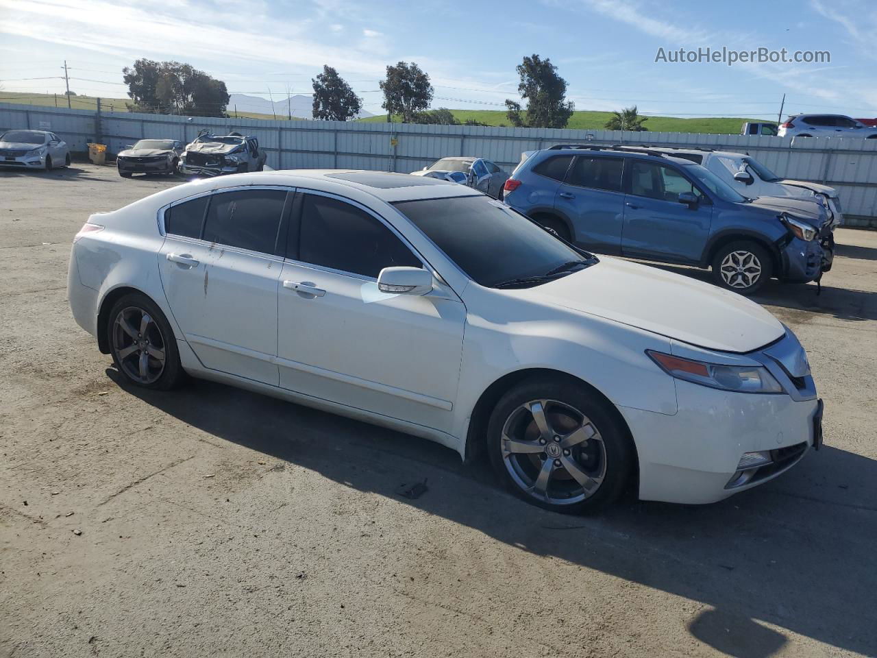 2010 Acura Tl  White vin: 19UUA9F59AA004809