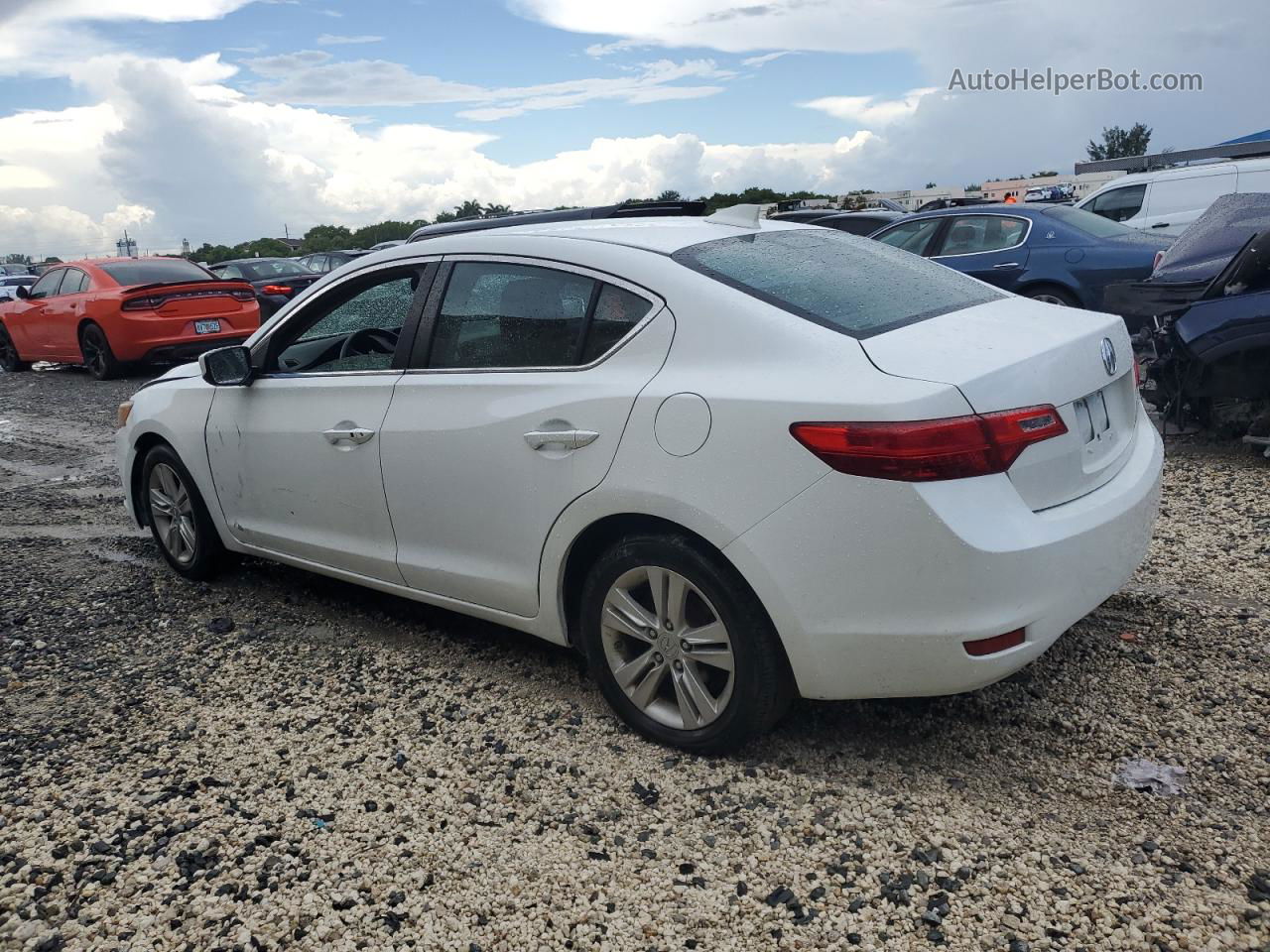 2013 Acura Ilx 20 White vin: 19VDE1F32DE022033