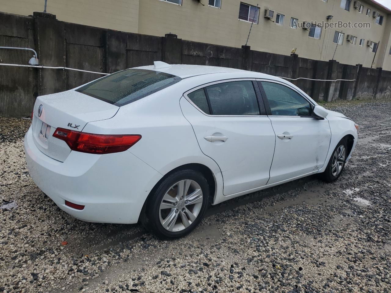 2013 Acura Ilx 20 Белый vin: 19VDE1F32DE022033