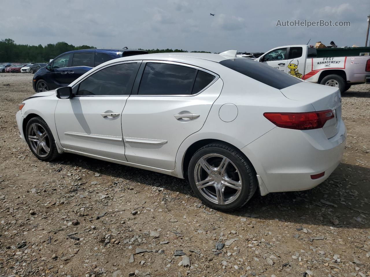 2013 Acura Ilx 20 Premium White vin: 19VDE1F5XDE013971