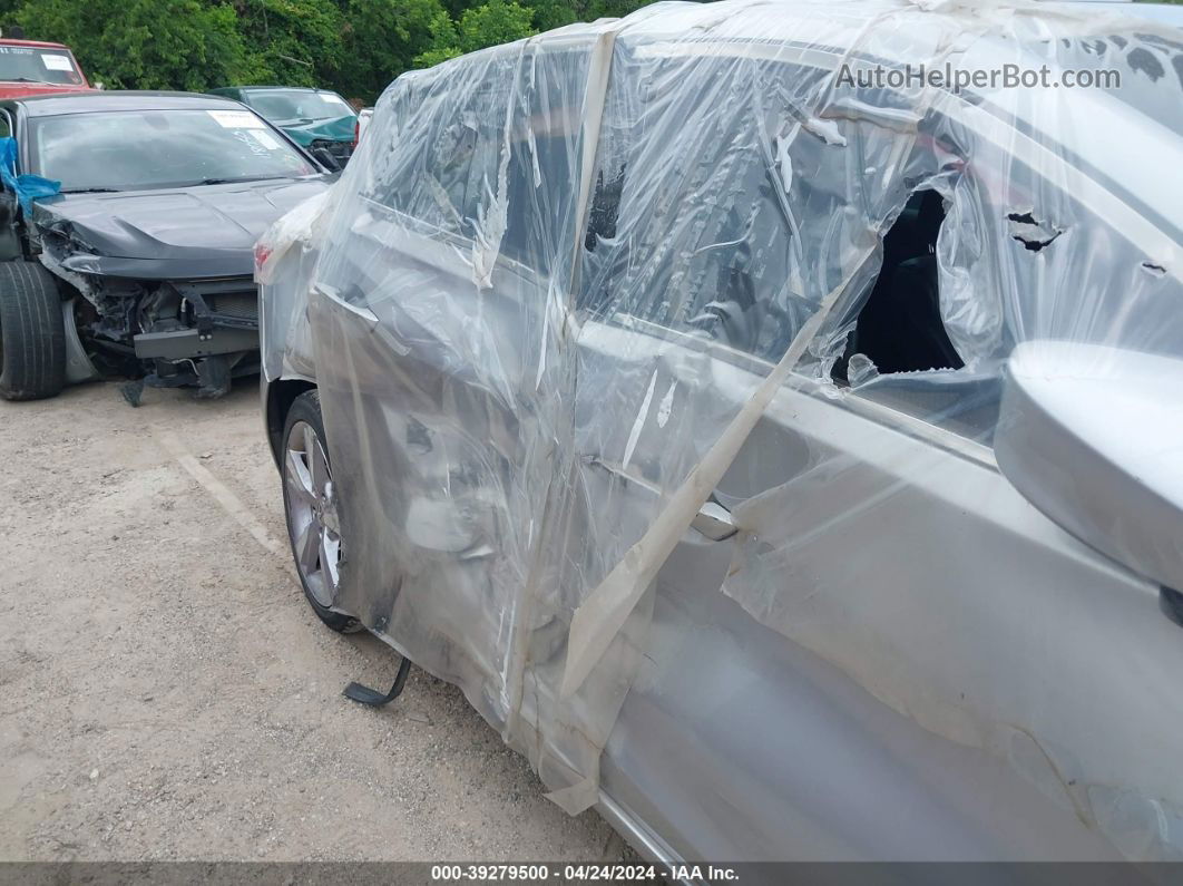 2013 Acura Ilx 2.0l Серебряный vin: 19VDE1F74DE009335