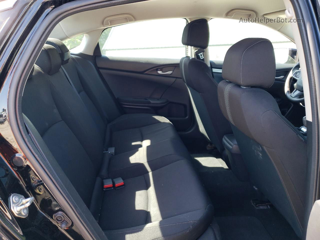 2016 Honda Civic Lx Черный vin: 19XFC2F55GE020861
