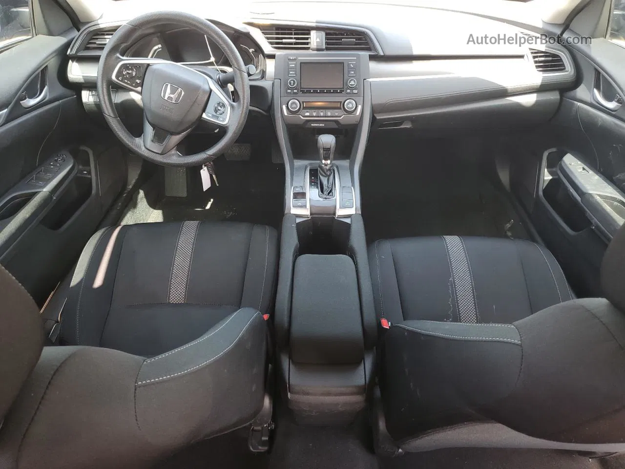 2020 Honda Civic Lx Черный vin: 19XFC2F68LE010179