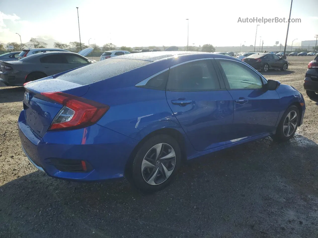 2019 Honda Civic Lx Blue vin: 19XFC2F6XKE214609