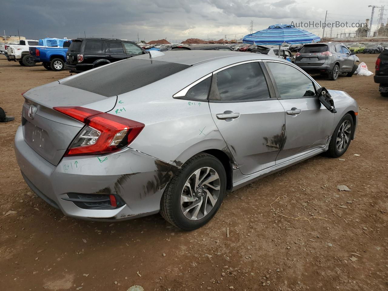 2017 Honda Civic Ex Silver vin: 19XFC2F71HE019578