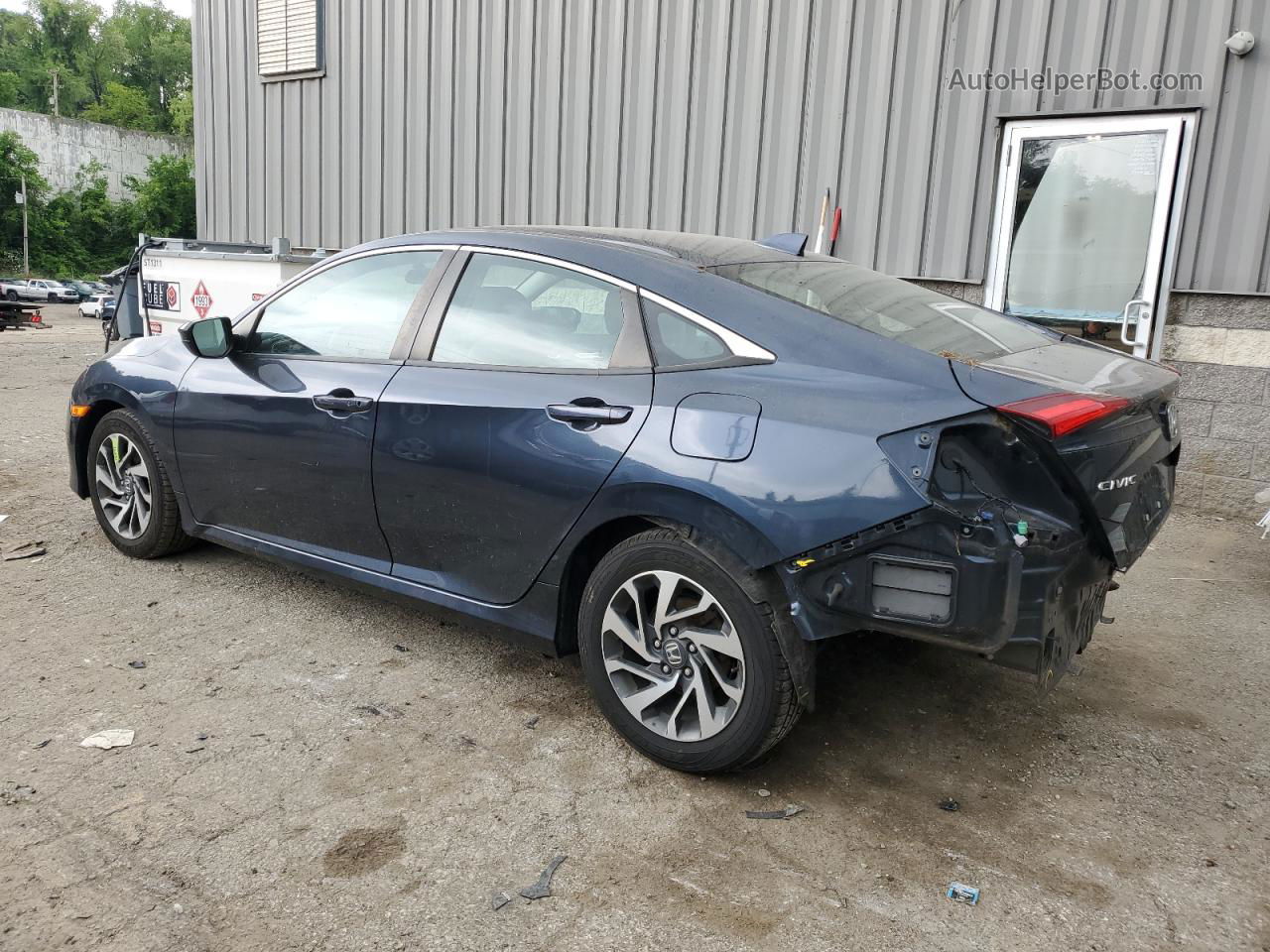 2017 Honda Civic Ex Синий vin: 19XFC2F71HE209896