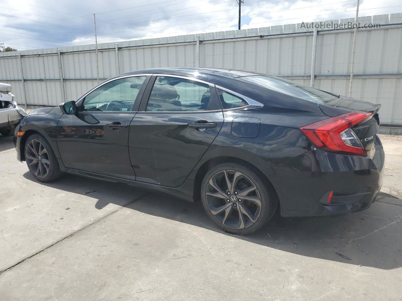 2019 Honda Civic Sport Черный vin: 19XFC2F80KE050398