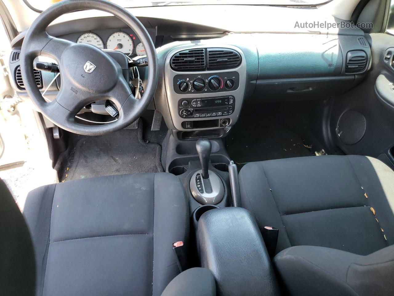 2004 Dodge Neon Sxt Серебряный vin: 1B3ES56C54D573703