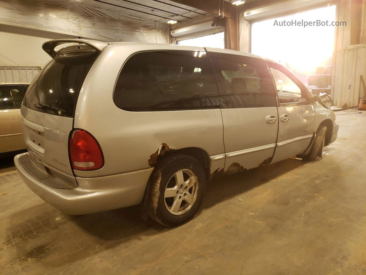 2000 Dodge Grand Caravan Se Silver vin: 1B4GP44G5YB795665