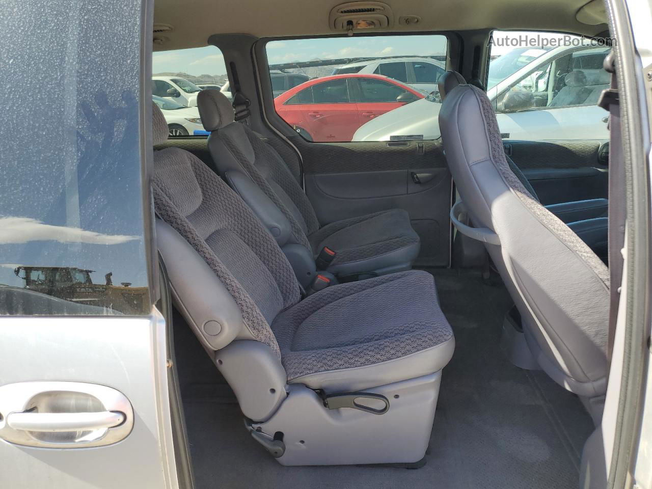 2000 Dodge Grand Caravan Se Silver vin: 1B4GP44R1YB729597