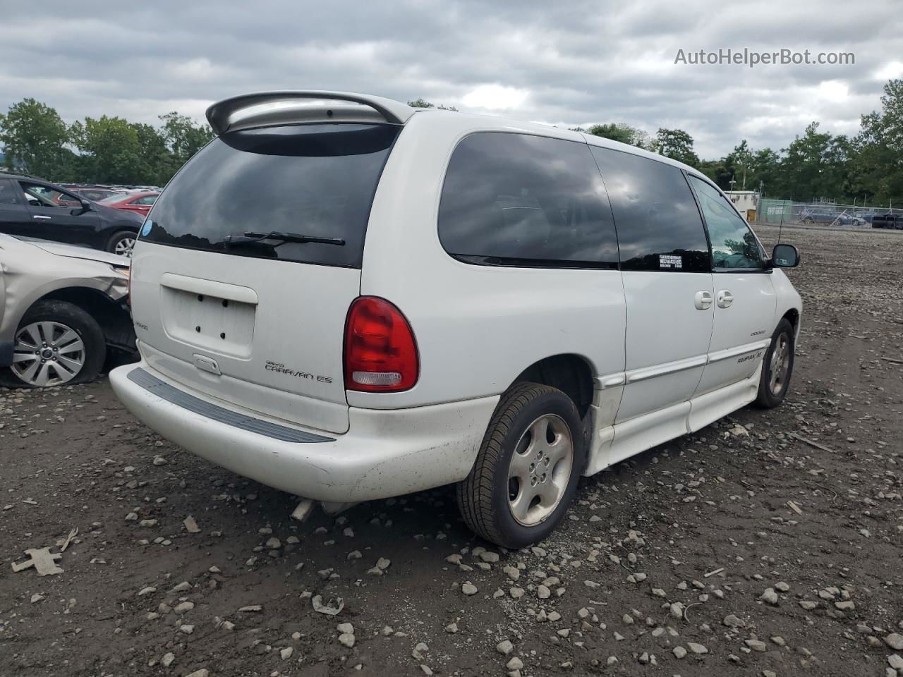 2000 Dodge Grand Caravan Es White vin: 1B4GP74L1YB617167