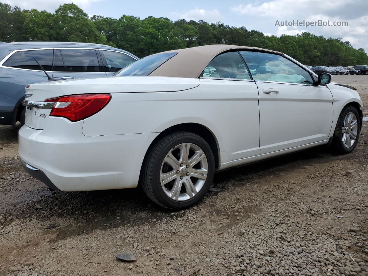 2014 Chrysler 200 Touring White vin: 1C3BCBEB5EN156605