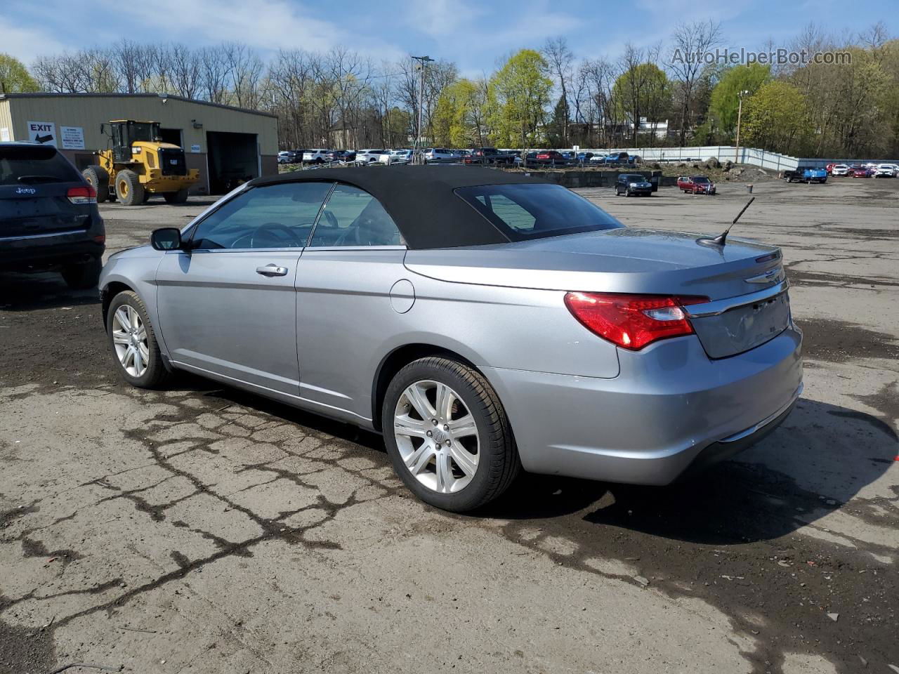 2014 Chrysler 200 Touring Серебряный vin: 1C3BCBEG1EN112029