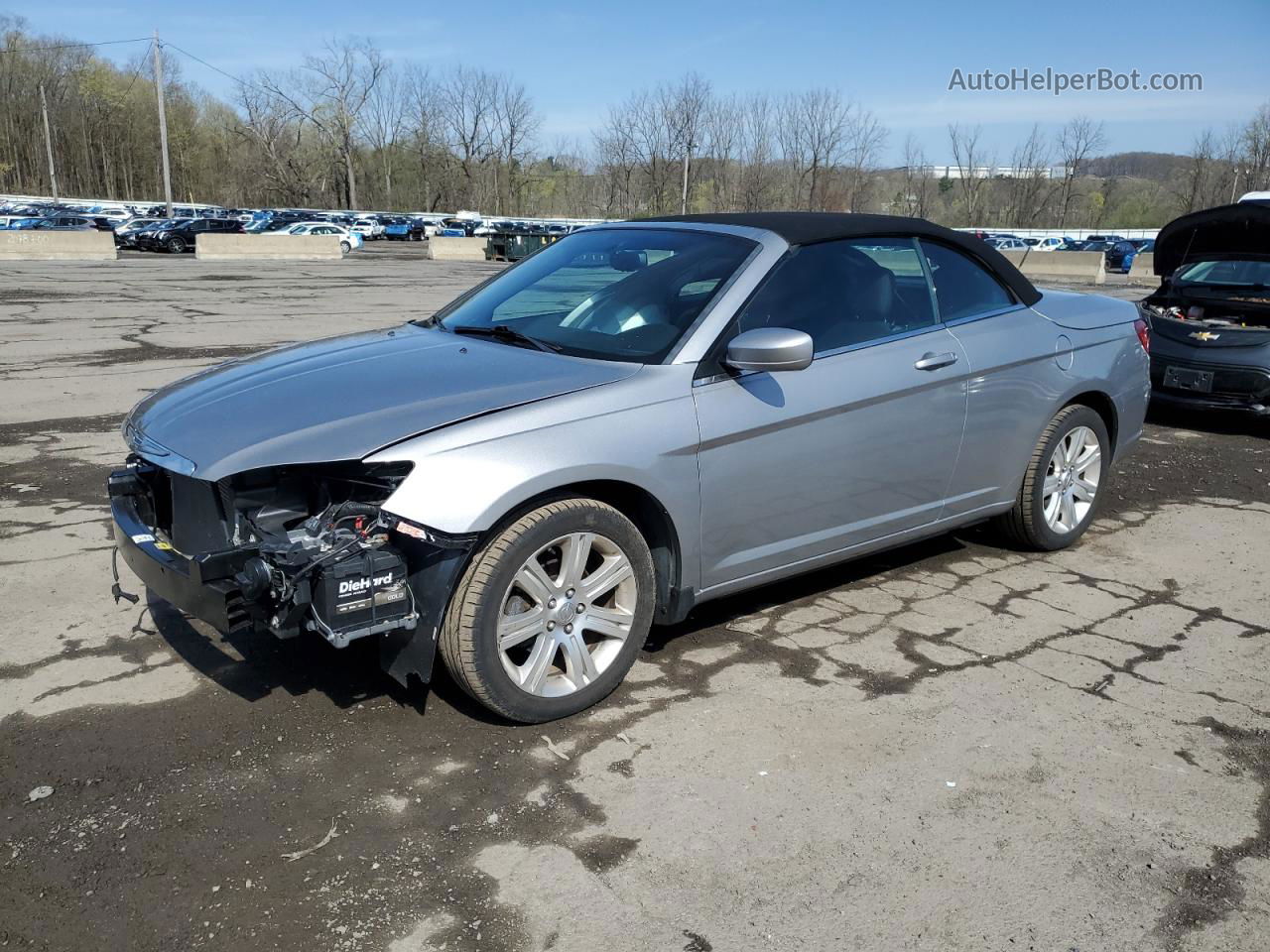2014 Chrysler 200 Touring Серебряный vin: 1C3BCBEG1EN112029