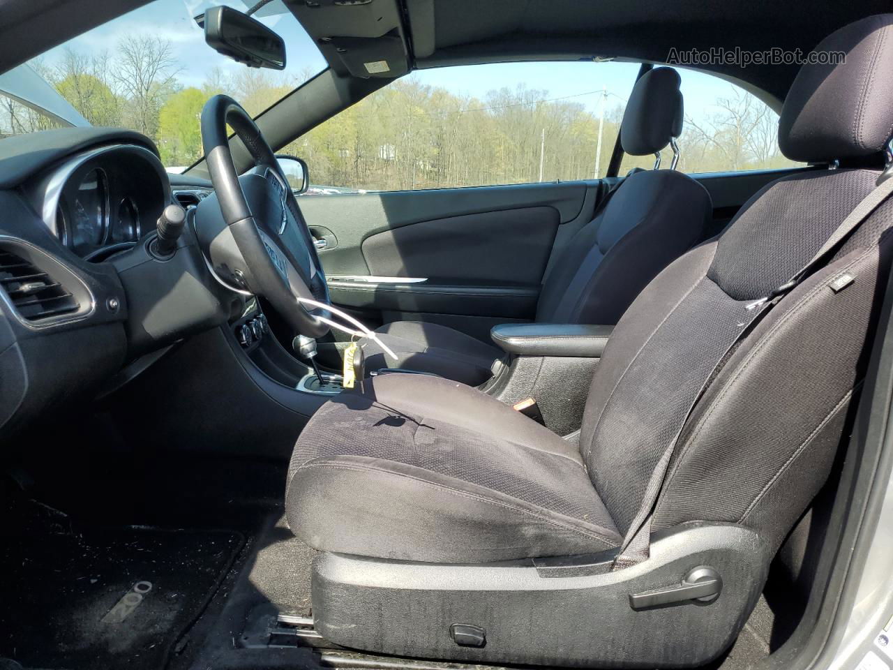 2014 Chrysler 200 Touring Серебряный vin: 1C3BCBEG1EN112029