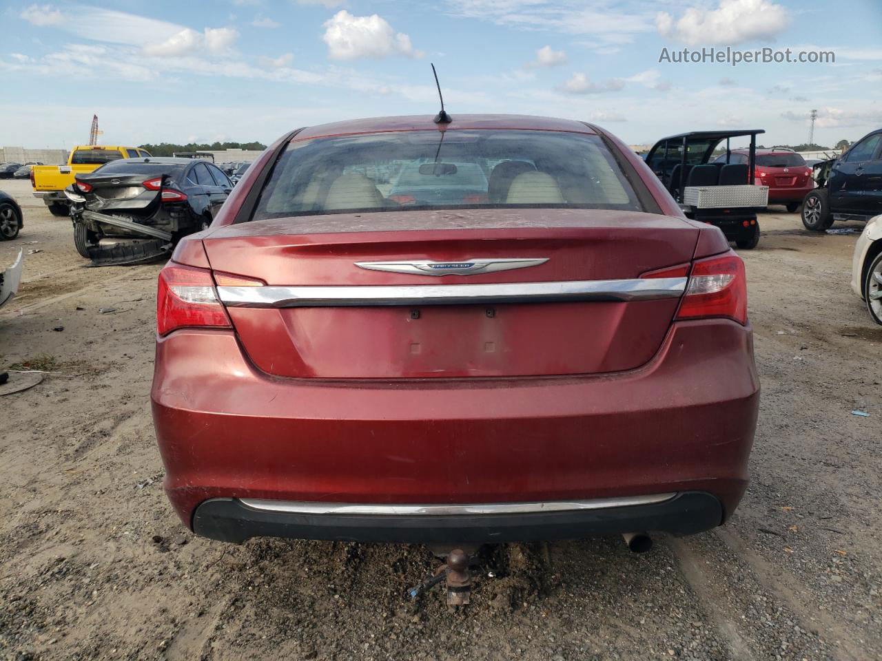 2014 Chrysler 200 Lx Красный vin: 1C3CCBAB0EN121853