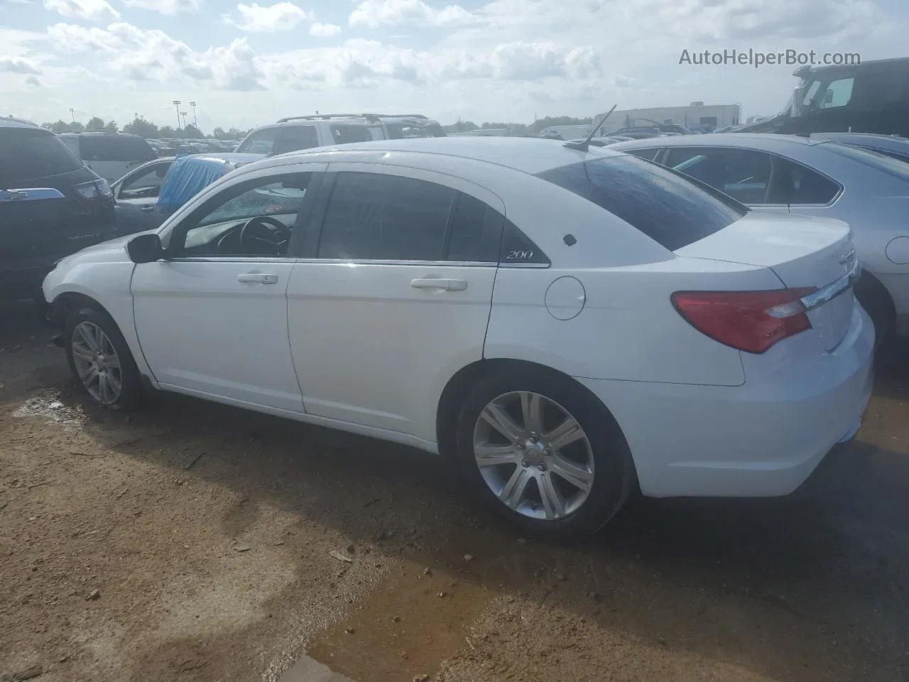 2014 Chrysler 200 Lx White vin: 1C3CCBAB1EN205373