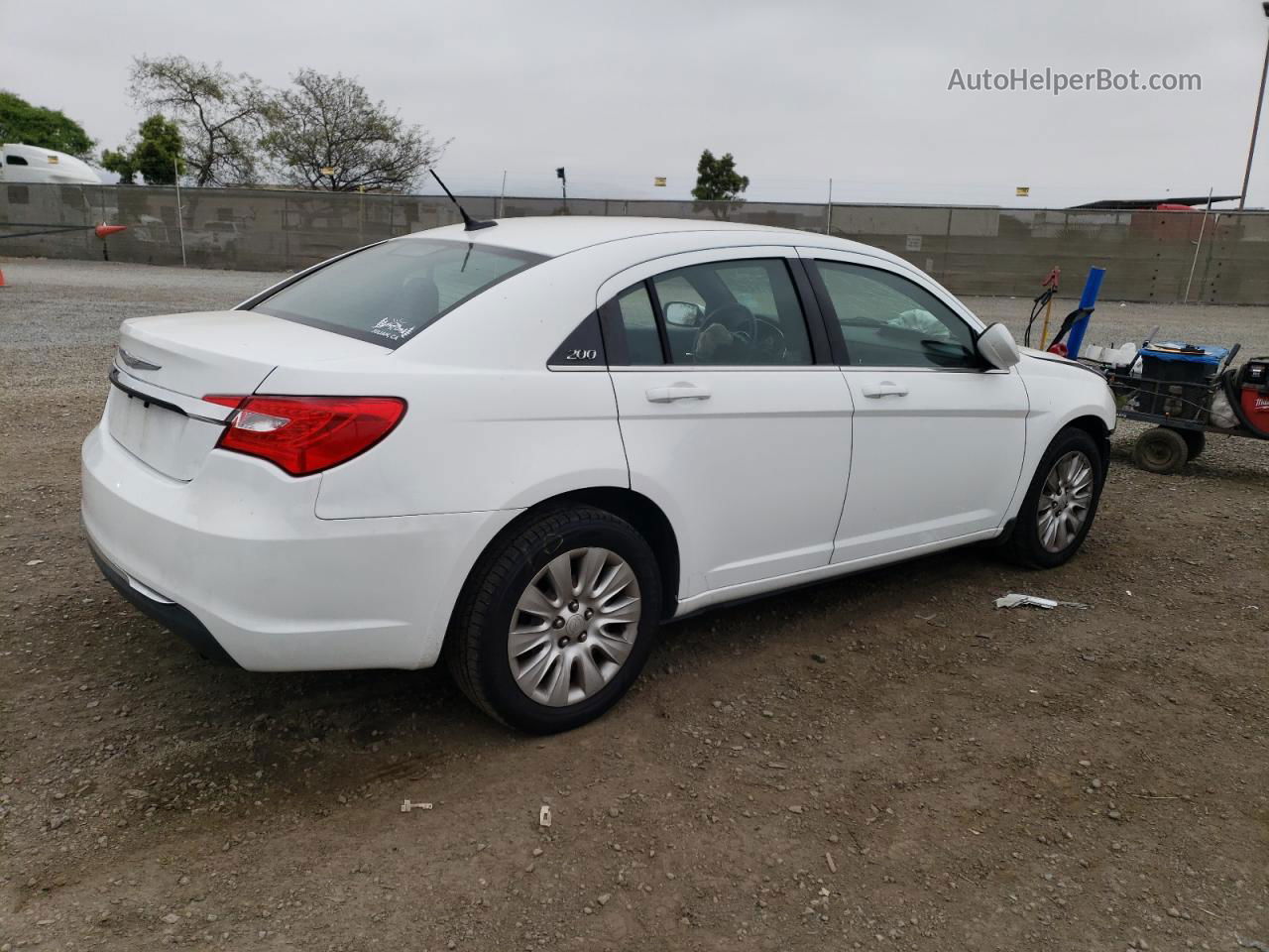 2014 Chrysler 200 Lx White vin: 1C3CCBAB1EN206779