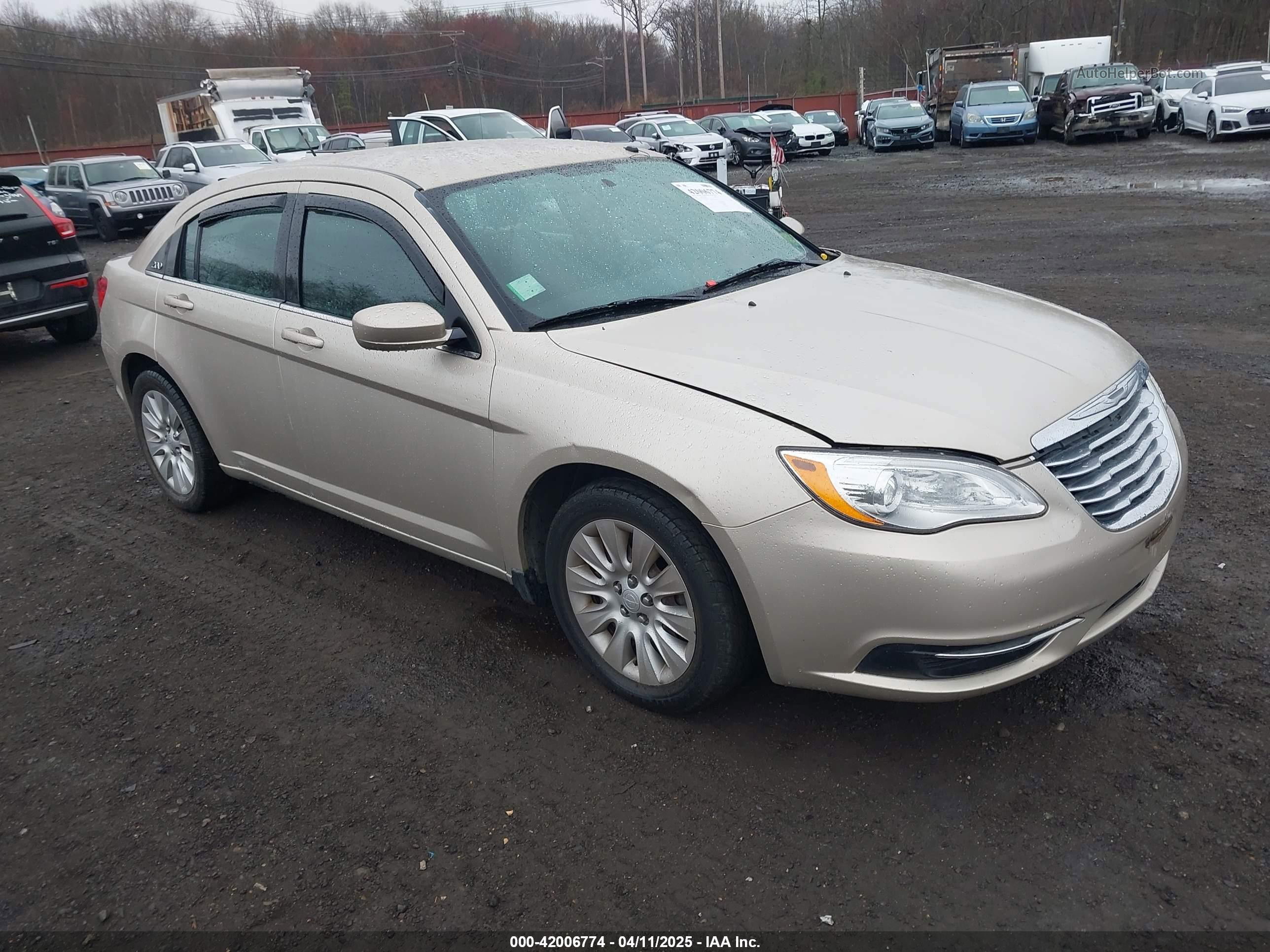 2014 Chrysler 200 Lx Золотой vin: 1C3CCBAB2EN213983
