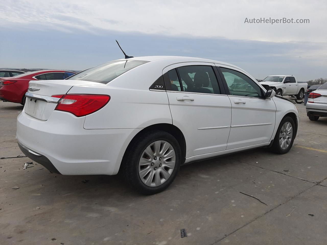 2014 Chrysler 200 Lx White vin: 1C3CCBAB3EN238018