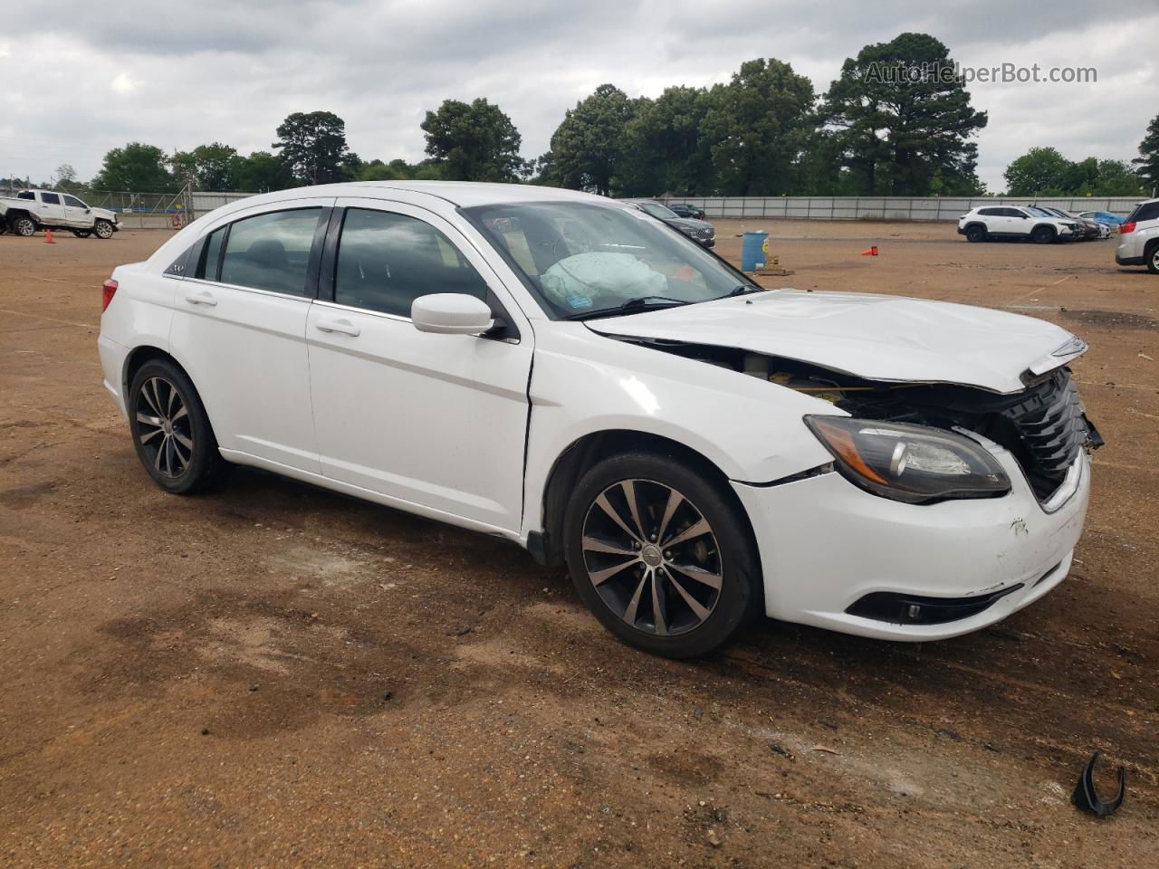 2014 Chrysler 200 Touring White vin: 1C3CCBBB1EN107961