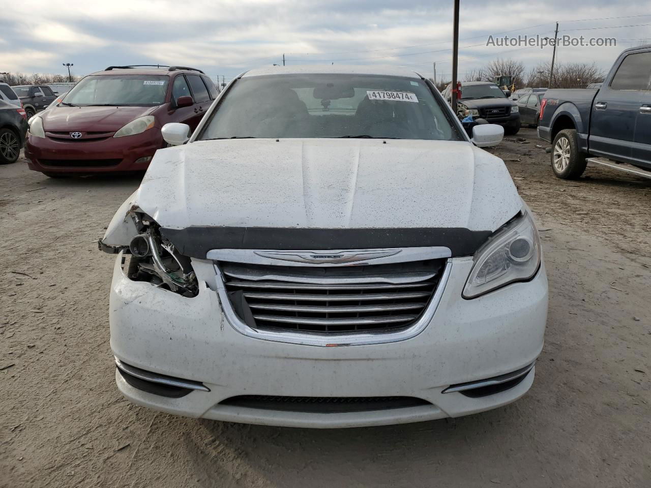 2014 Chrysler 200 Touring White vin: 1C3CCBBB3EN150570