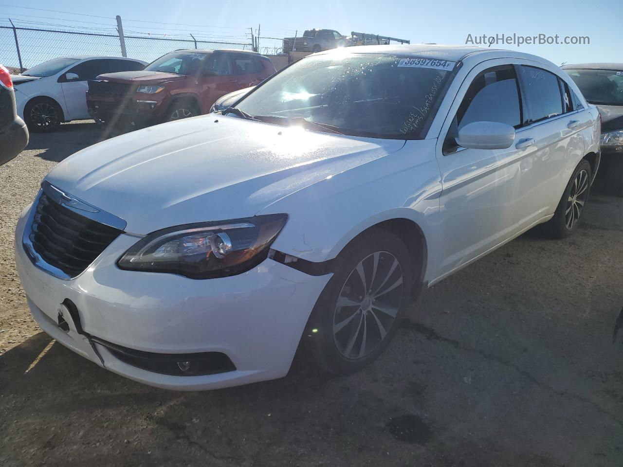 2014 Chrysler 200 Touring White vin: 1C3CCBBB6EN132211