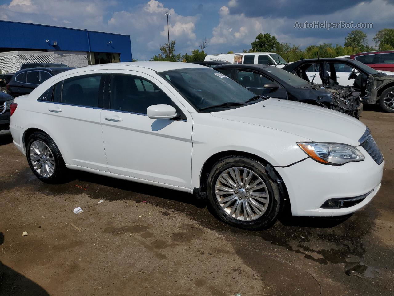 2014 Chrysler 200 Touring White vin: 1C3CCBBBXEN231663