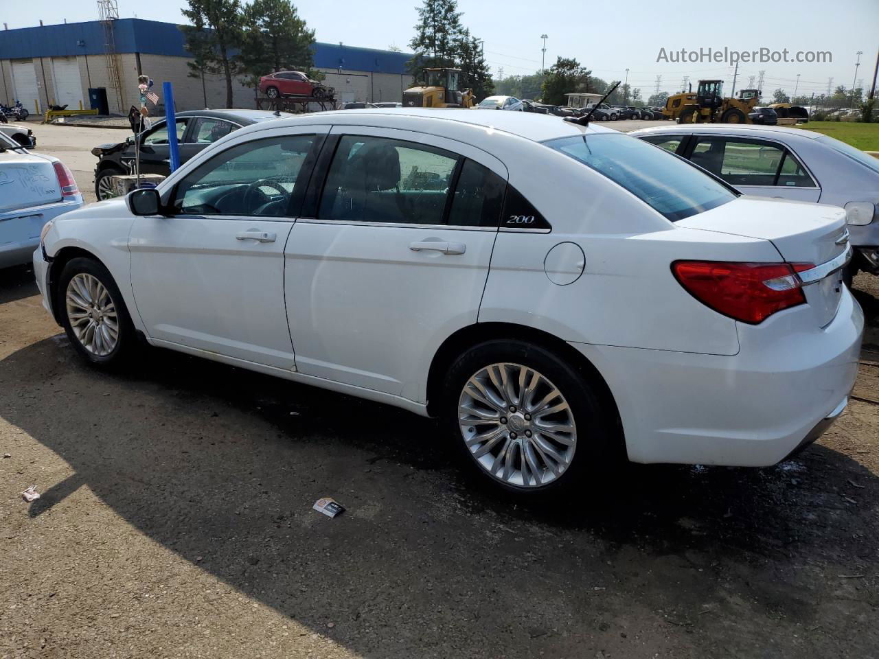 2014 Chrysler 200 Touring Белый vin: 1C3CCBBBXEN231663