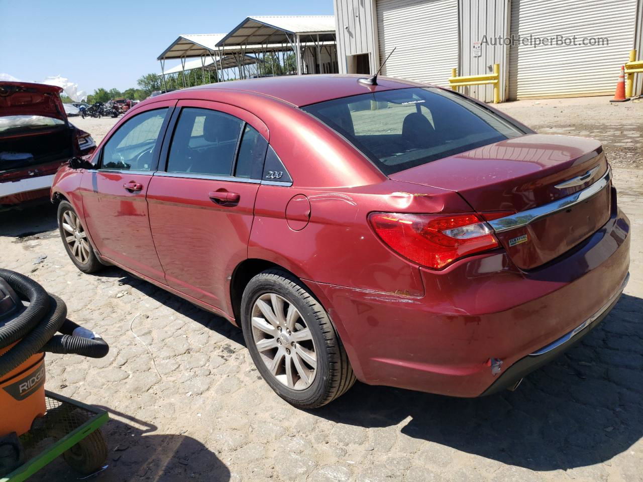 2014 Chrysler 200 Touring Бордовый vin: 1C3CCBBG2EN114705