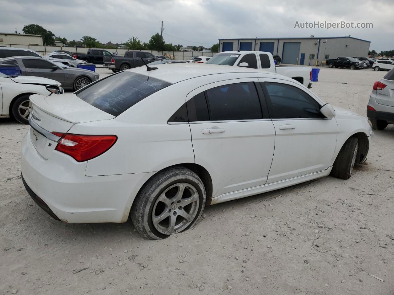 2014 Chrysler 200 Touring White vin: 1C3CCBBG2EN171888