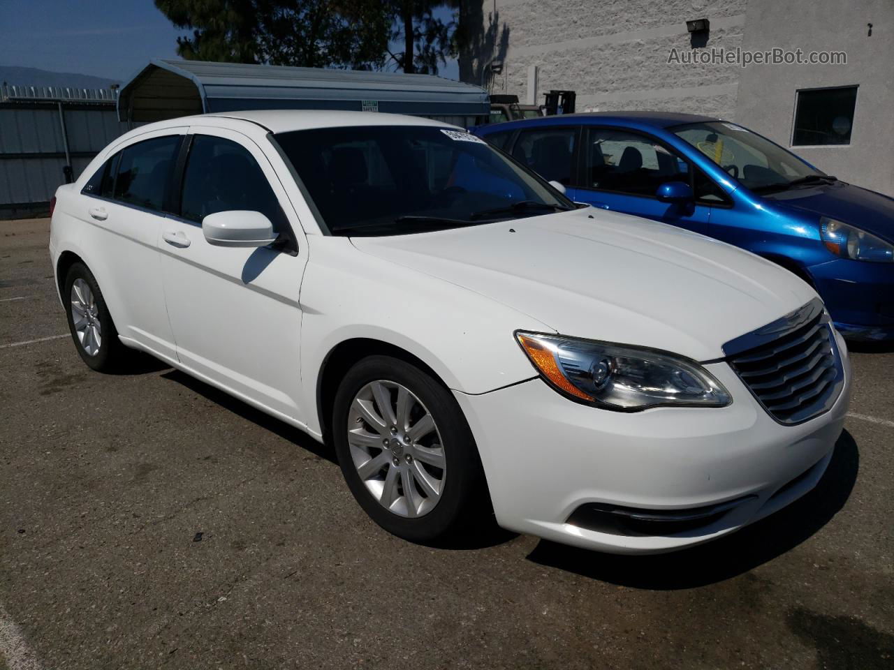 2014 Chrysler 200 Touring White vin: 1C3CCBBG3EN105737