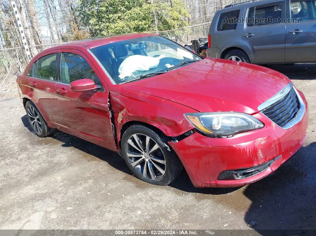 2014 Chrysler 200 Touring Red vin: 1C3CCBBG6EN193036