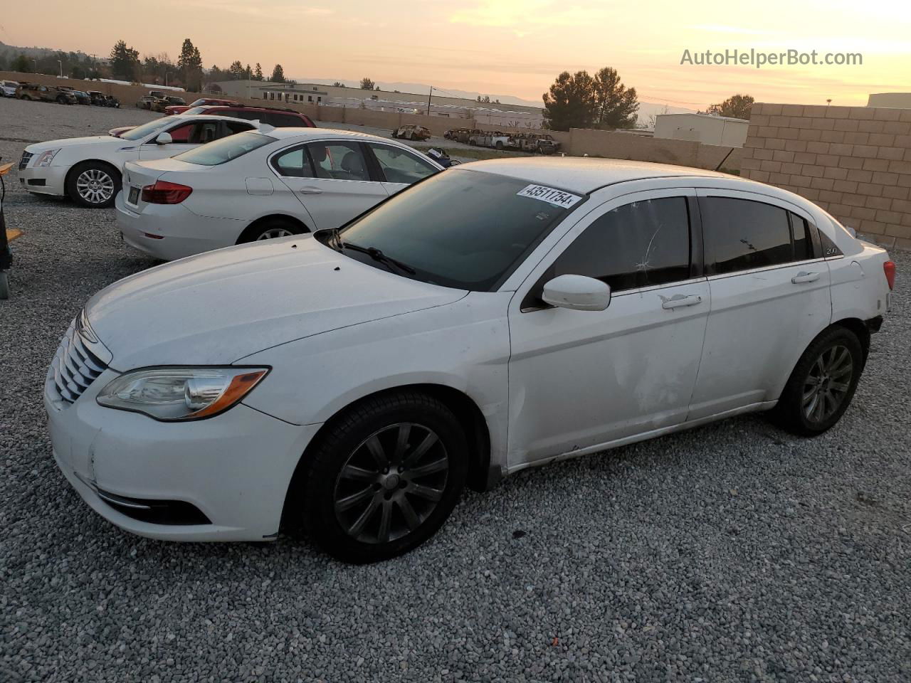 2014 Chrysler 200 Touring Белый vin: 1C3CCBBG7EN115123