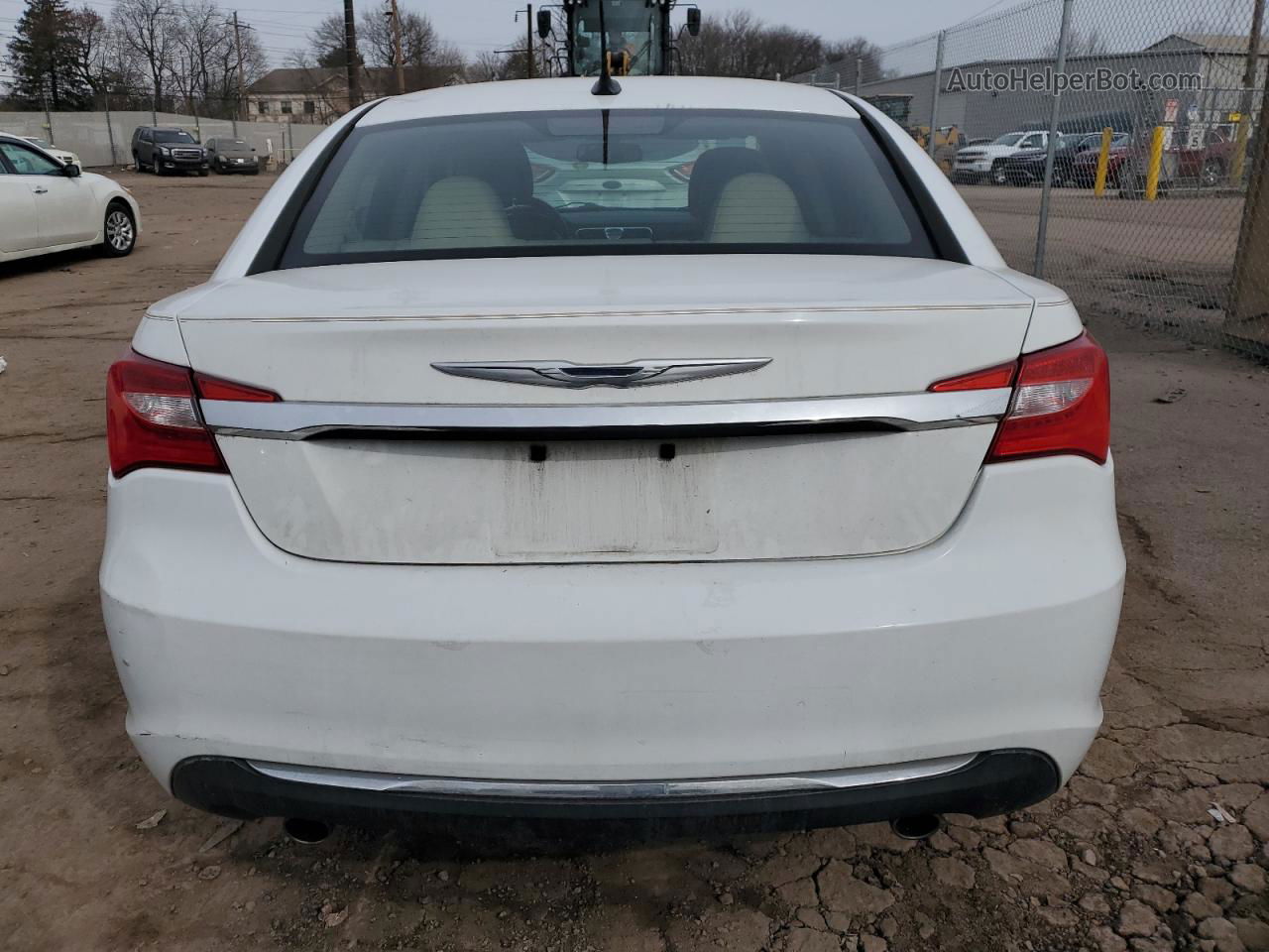 2014 Chrysler 200 Limited White vin: 1C3CCBCG1EN157088