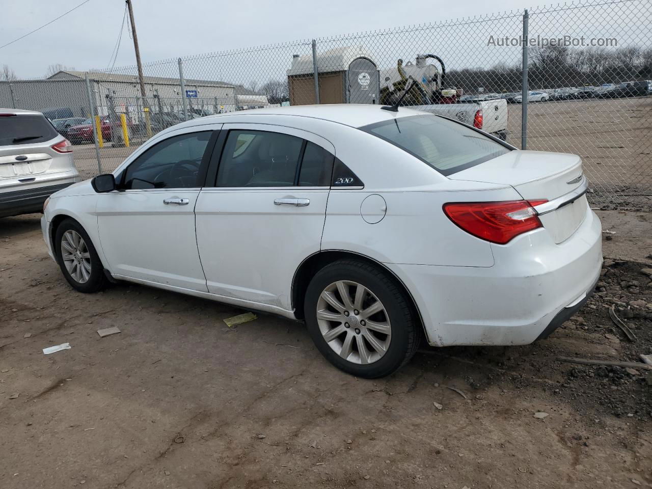 2014 Chrysler 200 Limited White vin: 1C3CCBCG1EN157088