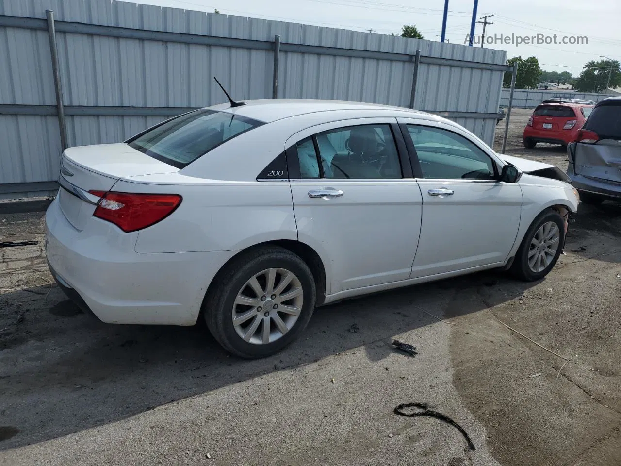 2014 Chrysler 200 Limited White vin: 1C3CCBCG3EN153589