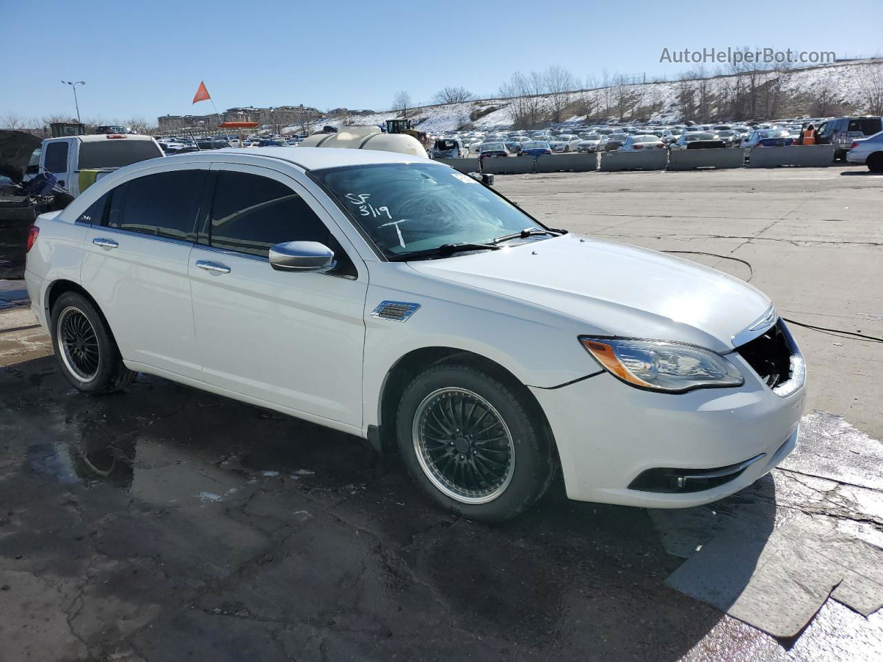 2014 Chrysler 200 Limited White vin: 1C3CCBCG4EN100562