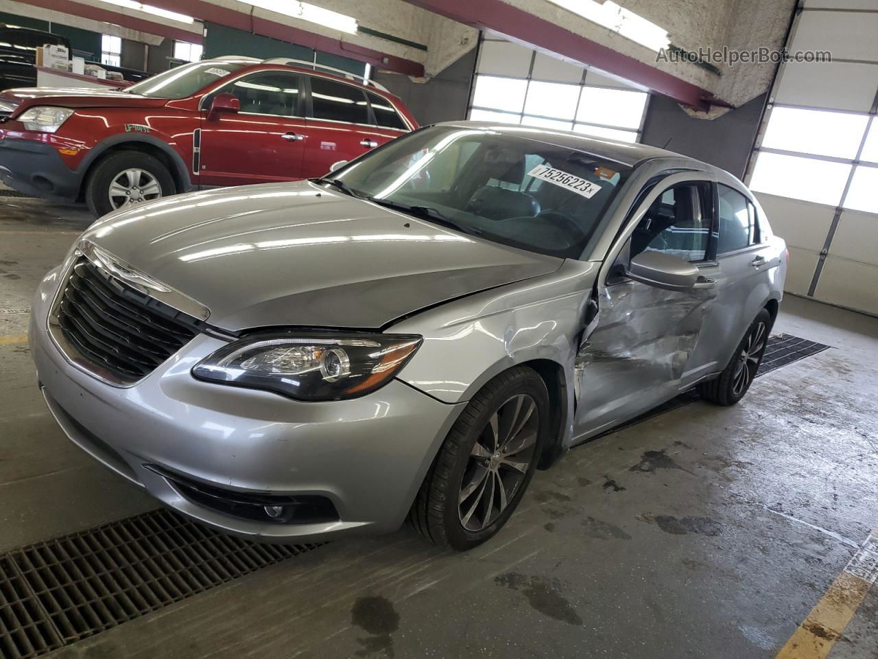 2014 Chrysler 200 Limited Silver vin: 1C3CCBCG7EN150632