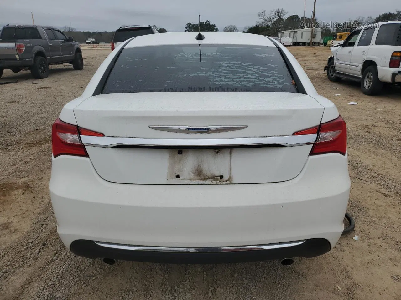 2014 Chrysler 200 Limited White vin: 1C3CCBCG9EN107717