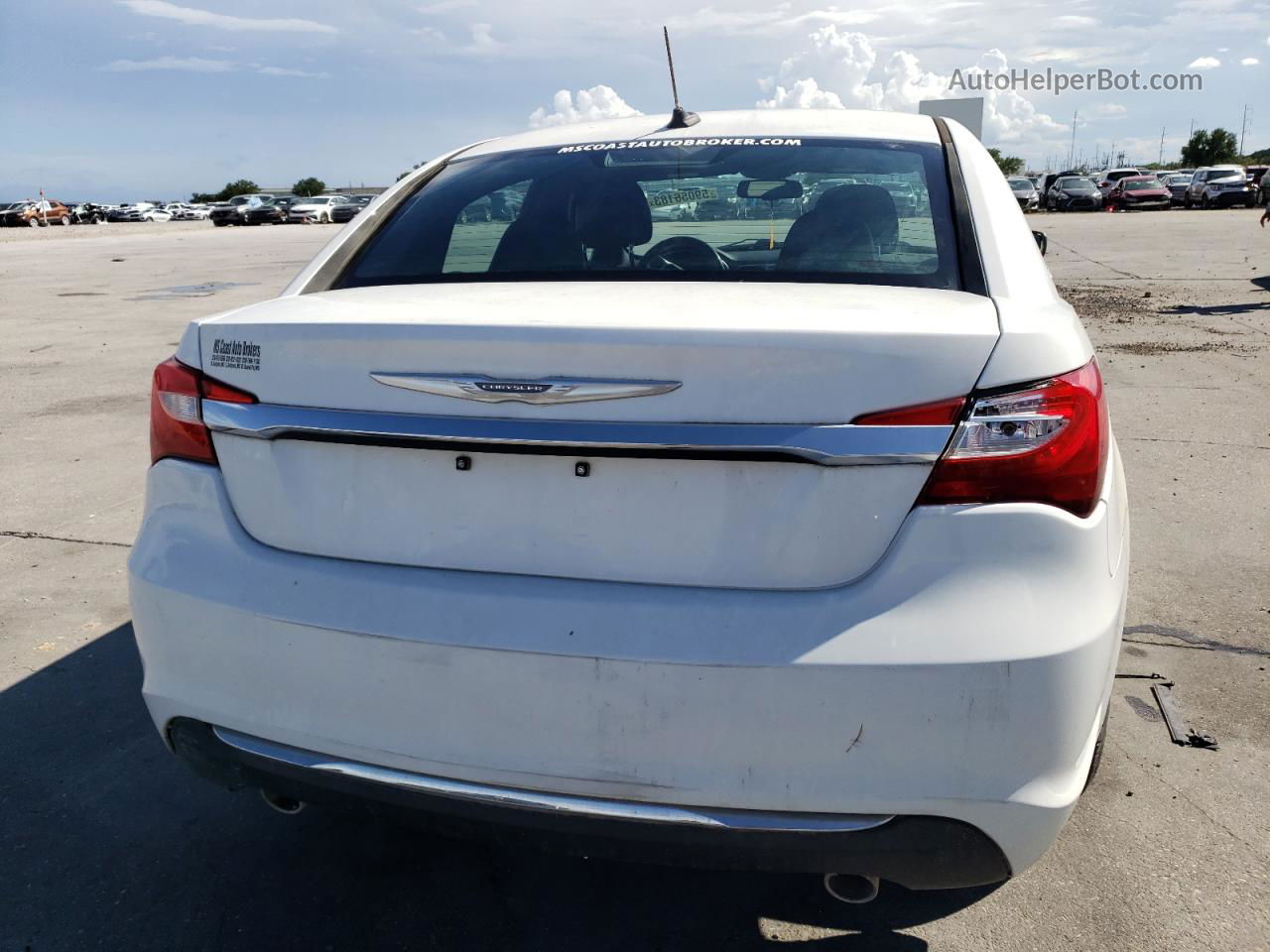 2014 Chrysler 200 Limited White vin: 1C3CCBCG9EN180070