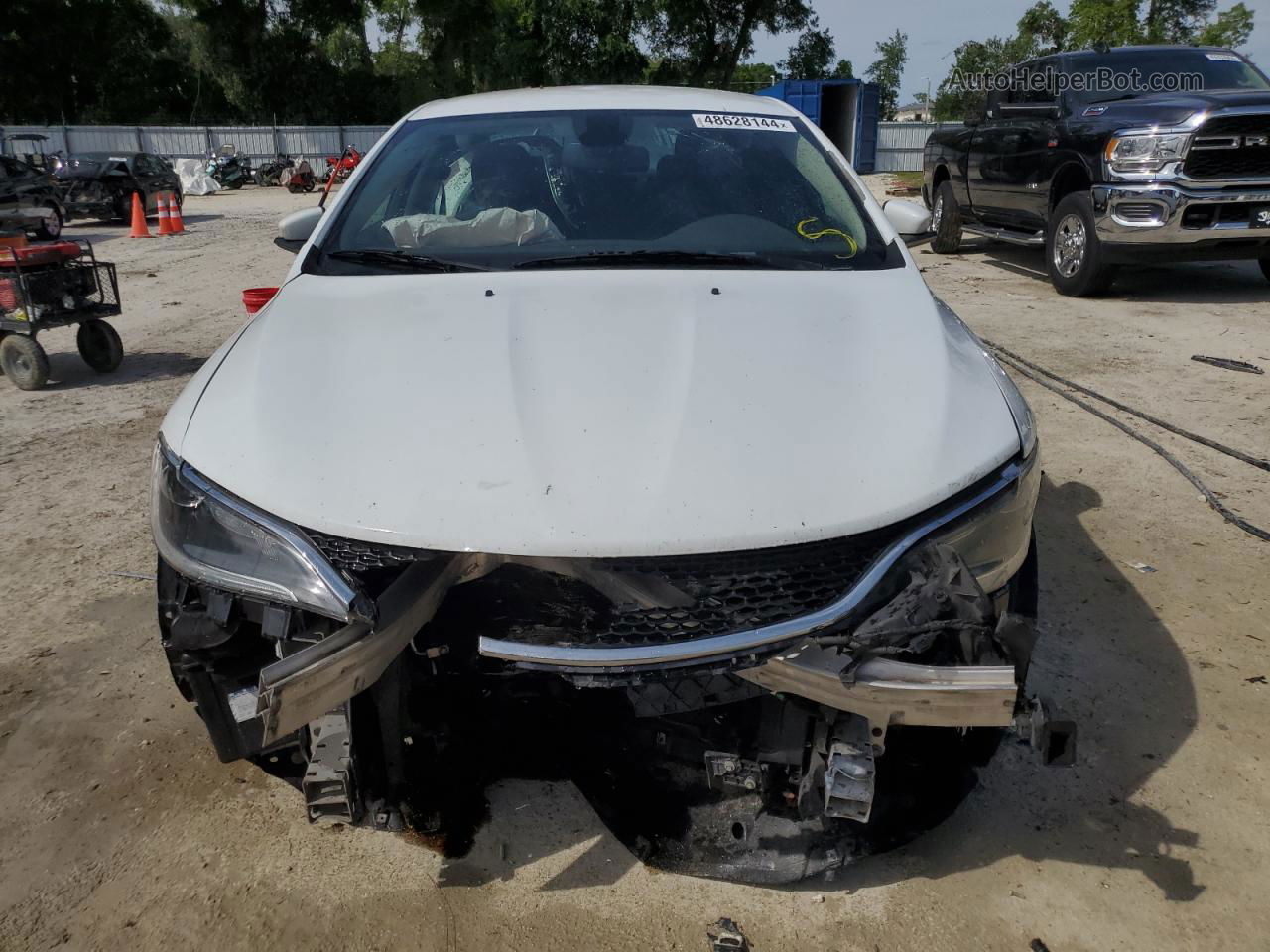 2016 Chrysler 200 Limited White vin: 1C3CCCAB1GN148648